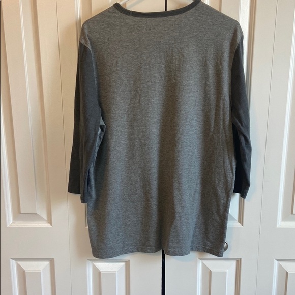 Men’s Gray Three-Quarter Length Sleeve Shirt with Stripes - Picture 2 of 6